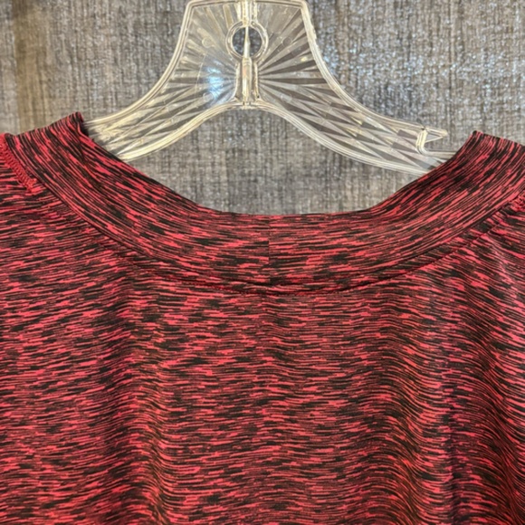 Cuddl Duds Women's Flex Fit Long Sleeve Top SZ Large Wine Thumb Holes - Picture 8 of 9